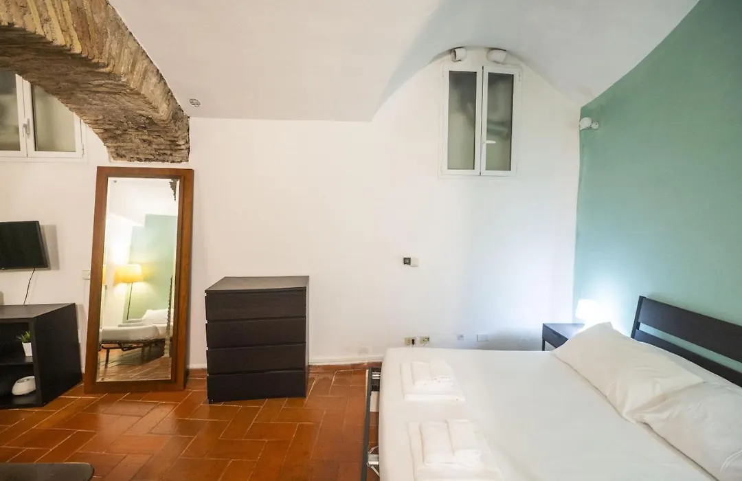 Campo De Fiori Grotto Apartment-1